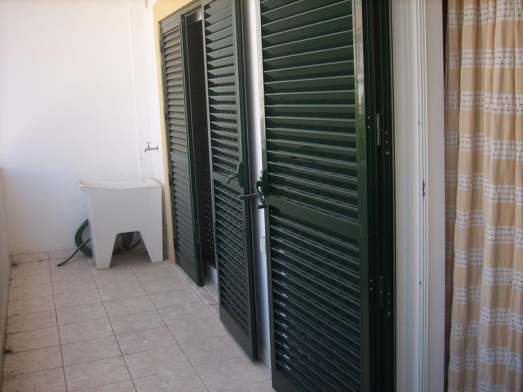 Apartamentos Monica Quarteira Szoba fotó