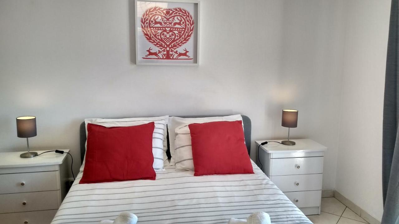 Apartamentos Monica Quarteira Kültér fotó